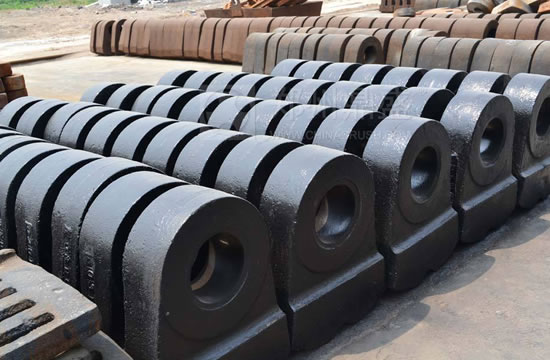 Inventory of various material crusher hammer head performance characteristics